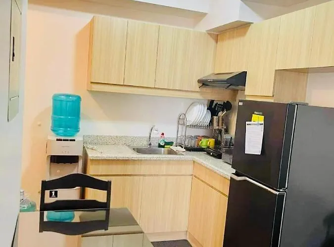 Apartamento 1br Unit At Celandine Near Ayala Cloverleaf Mall *