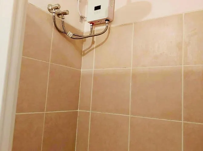 1br Unit At Celandine Near Ayala Cloverleaf Mall Apartamento Manila